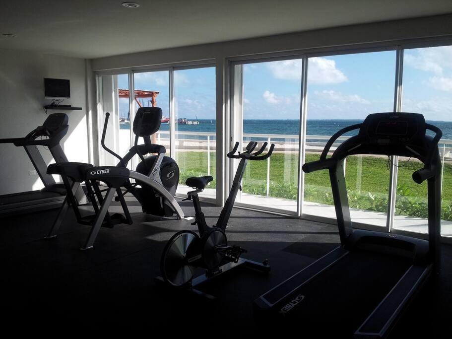 Punta Me Luxury Apartments Ocean View & Beach Front In Amara Канкун Экстерьер фото