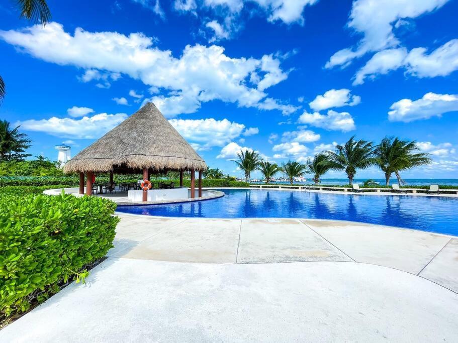 Punta Me Luxury Apartments Ocean View & Beach Front In Amara Канкун Экстерьер фото
